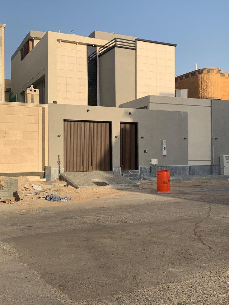 دهانات مقاومة للتآكل والأضرار لتبقى جدرانك جميلة لفترات طويلة.