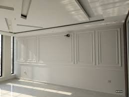 فوم استيل يضفي لمسة عصرية وجذابة على الجدران، مع مقاومة عالية للتأثيرات البيئية.